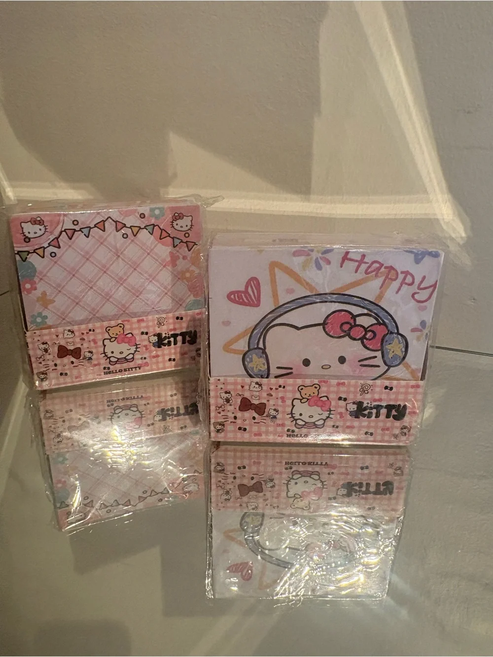 Hello kitty notepaper bundle